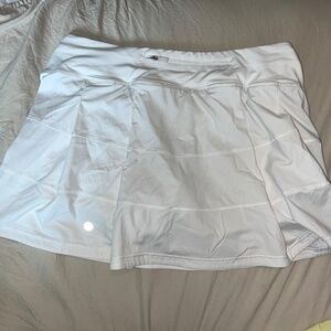 Lululemon pace rival mini skirt